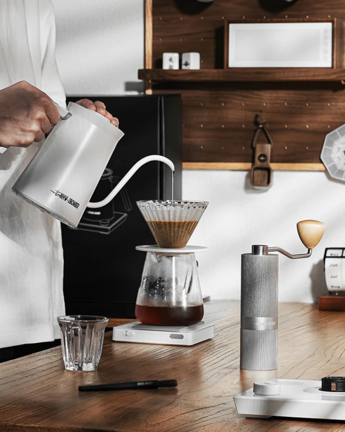 MHW-3BOMBER Assassin M1 Drip Coffee Set بومبر سيت اساسن - Kshta