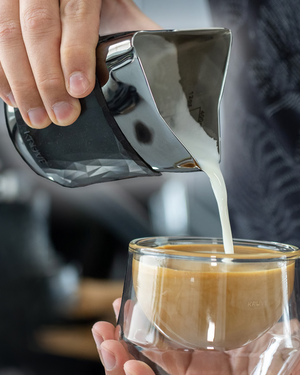 KRUVE Three Spout Pitcher كروف بيتشر ثلاثي الفوهه - Kshta