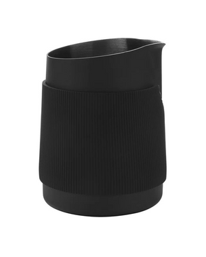 Normcore Handleless Milk Pitcher - Sharp Spout بيتشر نورمكور بيتشر - حافة حادة