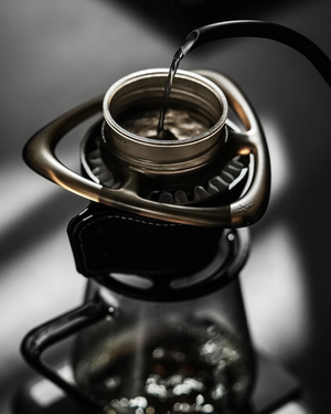 MHW-3BOMBER Rain Pour-Over Coffee Splitter   بومبر رين بور اوفر - Kshta