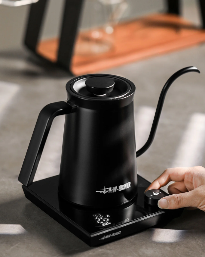 MHW-3BOMBER Assassin Gooseneck Electric Kettle  بومبر كيتل كهربائي - Kshta