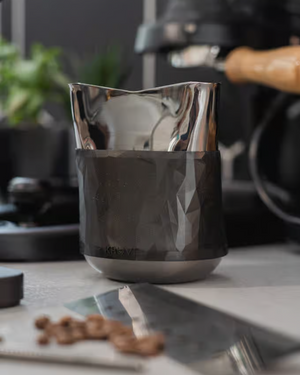 KRUVE Three Spout Pitcher كروف بيتشر ثلاثي الفوهه - Kshta