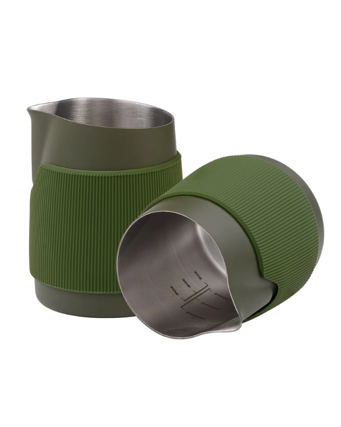 Normcore Handleless Milk Pitcher - Sharp Spout  بيتشر نورمكور بيتشر - حافة حادة - Kshta